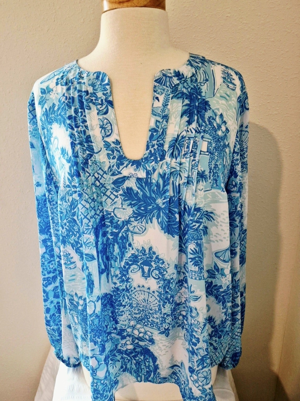 Lilly Pulitzer NWT Lileeze Blue Floral Tropical Long Sleeve Blouse Size L